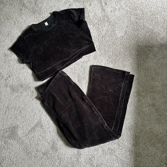Old Navy Ribbed Corduroy Crop Top + High Rise Full Length Wide Leggings Size XL - Picture 1 of 10